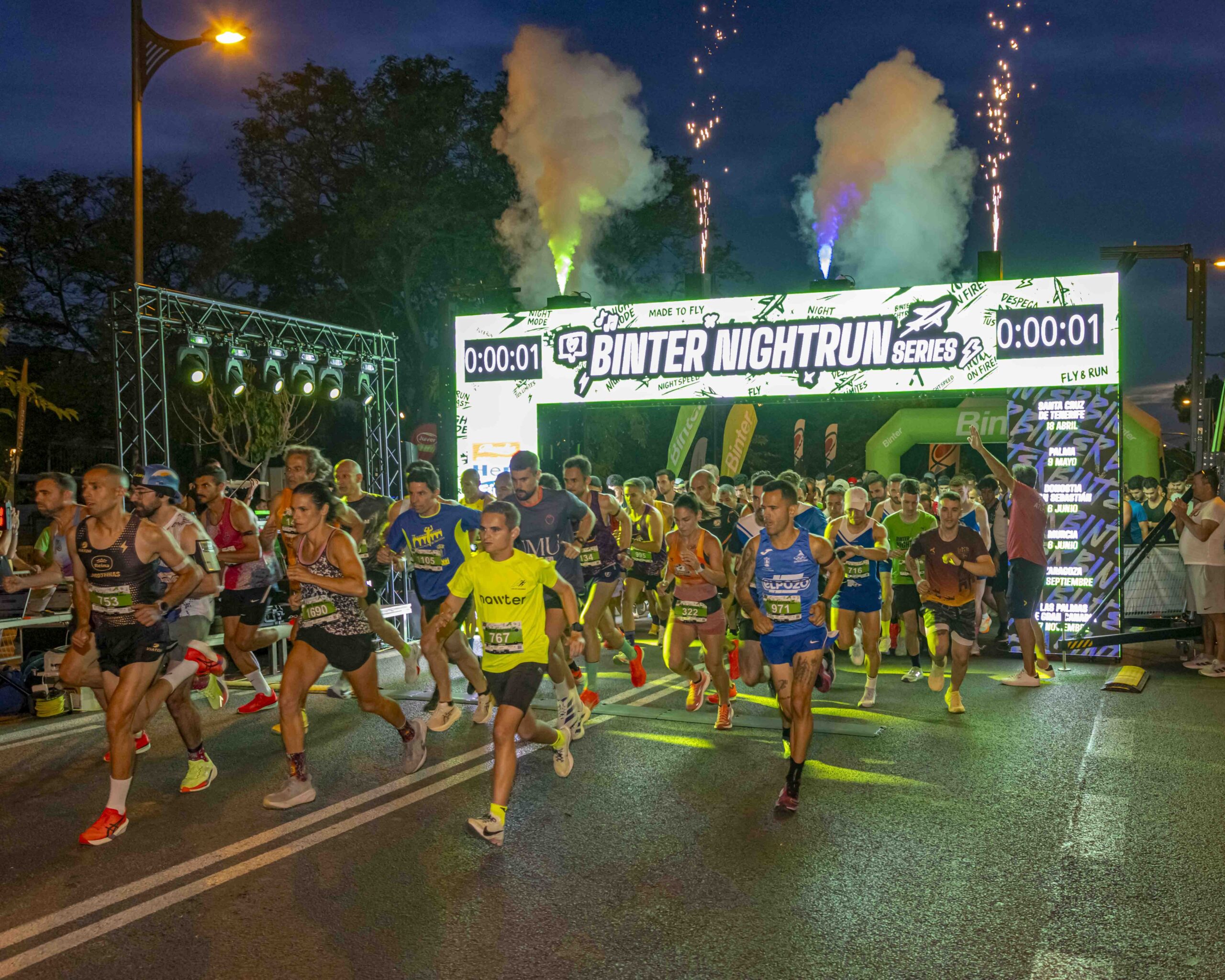 Estanislao Lorencio y Eva María Sánchez ganan la Binter NightRun Murcia